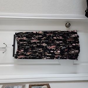 Med. Maxi Skirt- Black with print